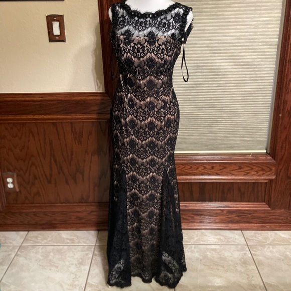 Betsy & Adam Dresses & Skirts - Long Black Evening Gown
